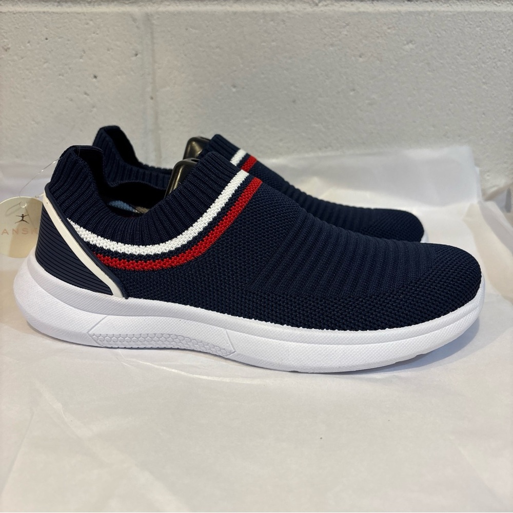 Danakins women’s slip on walking shoes navy blue striped size 8M sneaker